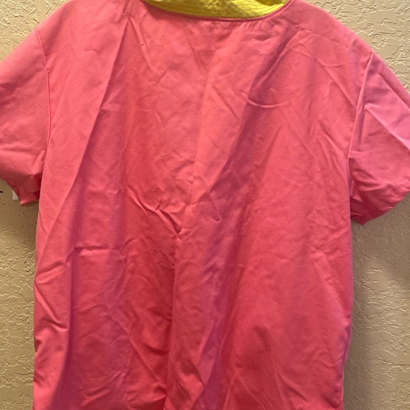 💅🏾Stylish scrub top - Picture 7 of 7